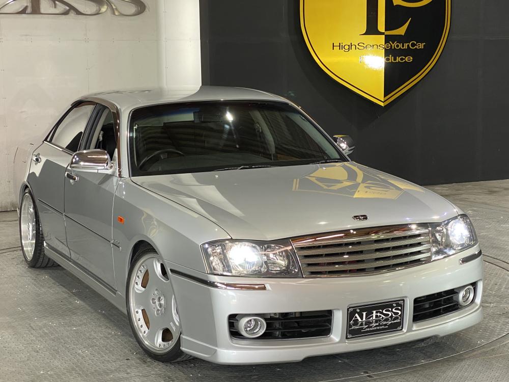 Nissan Gloria HY34