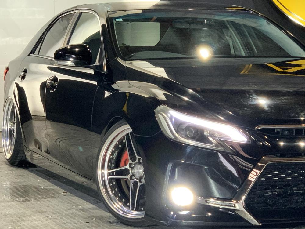 Toyota Mark X Black