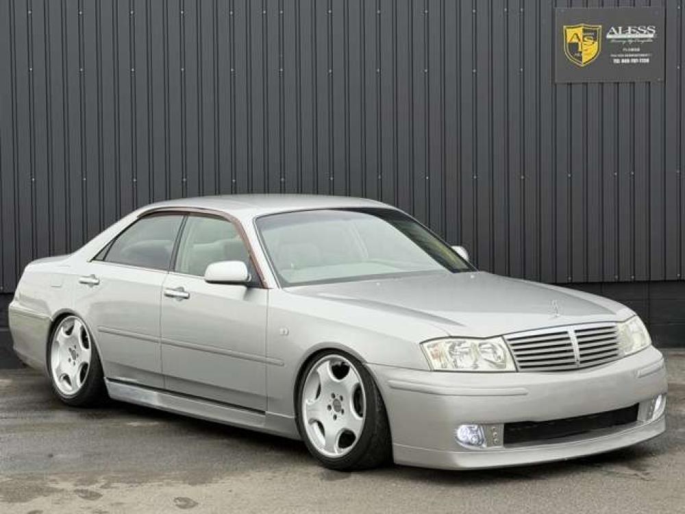 Nissan Cedric HY34